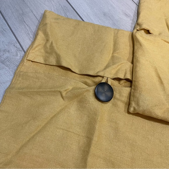 SOLD ON MERCARI - Pottery Barn Linen Pillow Cover - Picture 3 of 8